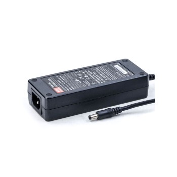 GST90A15-P1M MEANWELL 90W 15VDC 6A 115/230VAC AC-DC Zuverlässiger grüner Industrieadapter