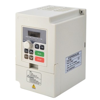 STEPPERONLINE CNC VFD 0.75KW 1HP 7.0A 110V Variable Frequency Drive Motor Inverter für Spindelmotor